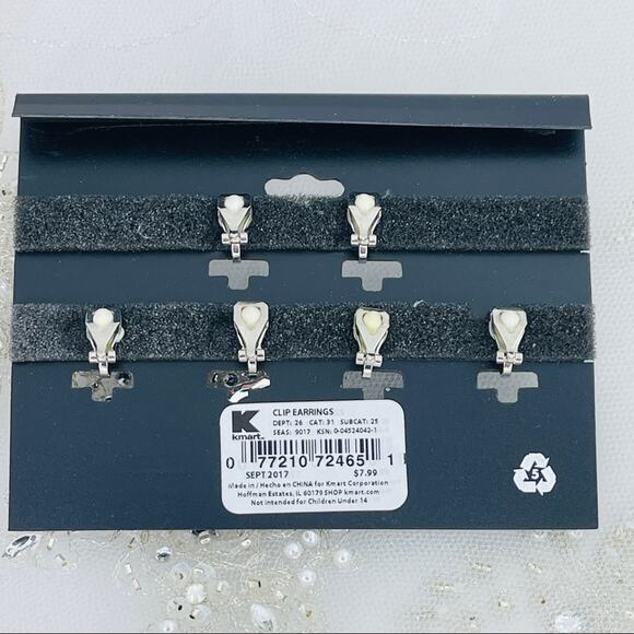 Square Rhinestone Clip-on earrings NWT - Picture 3 of 4